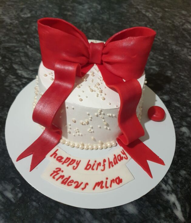 Kurdeleli Pasta (10 kişilik)