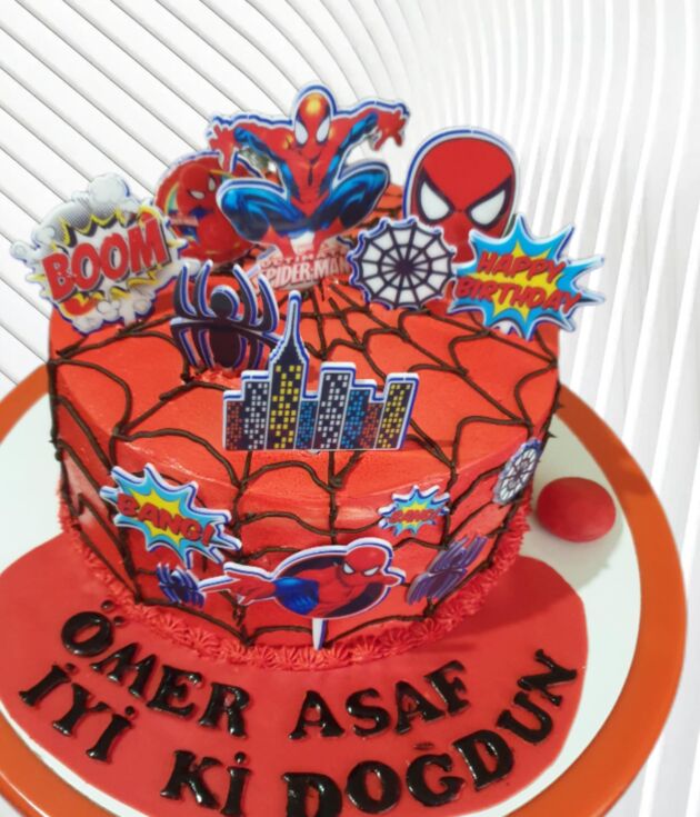 Örümcek Adam Pasta (10 kişilik)